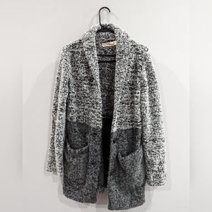 Two-toned sweater jacket